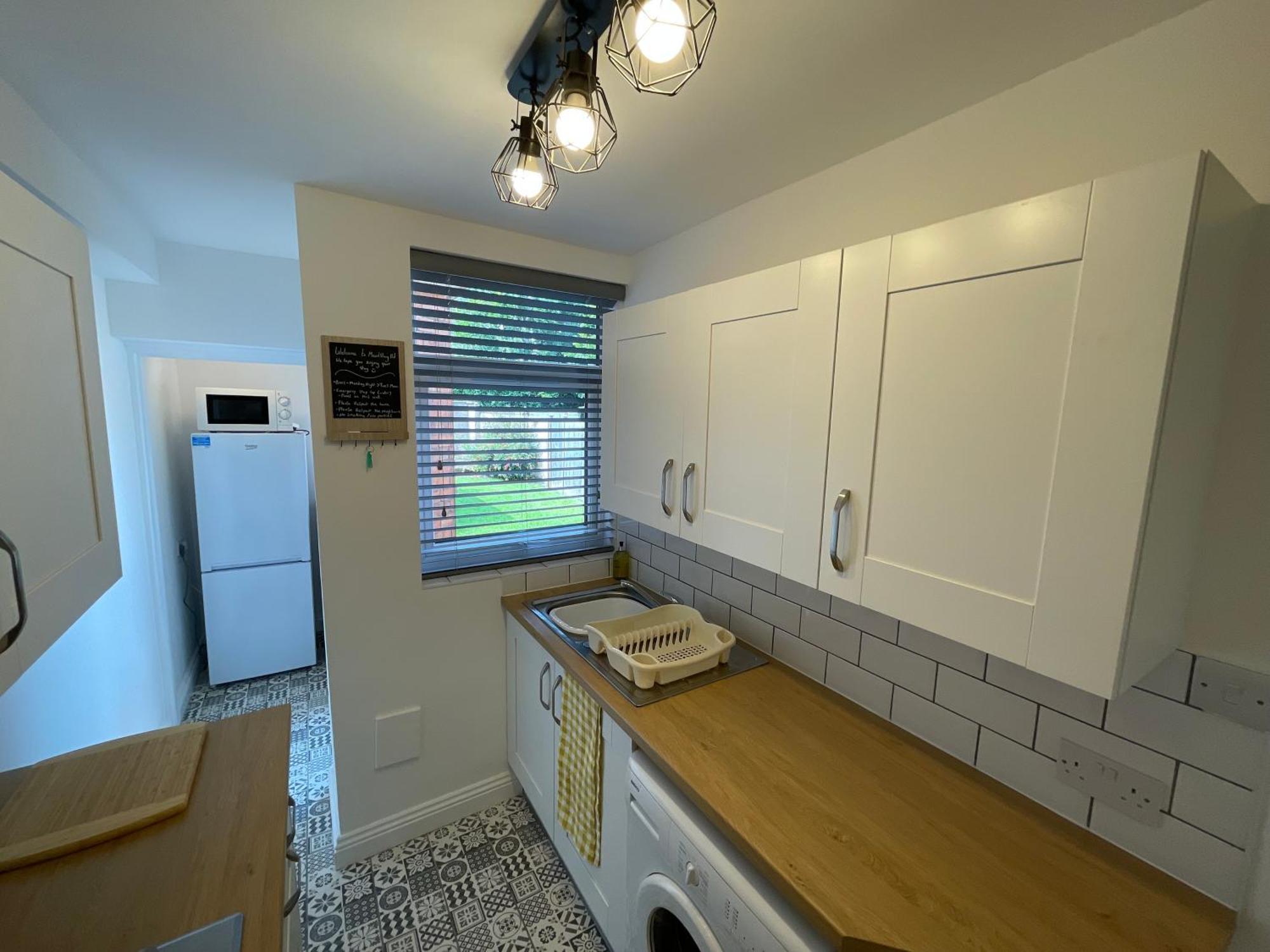 Stylish With Office & Double Beds * Coventry